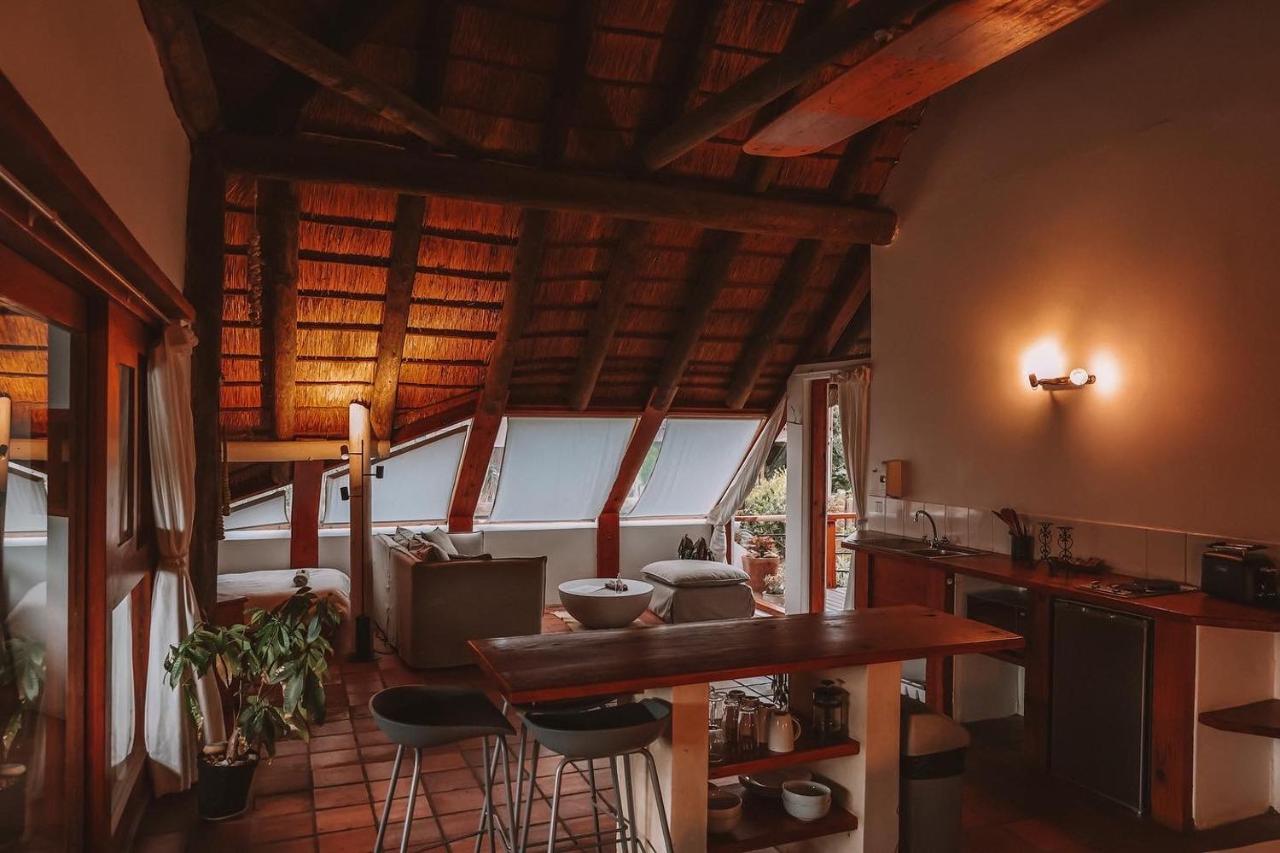 Dreamland Beach House & Studios At Supertubes Jeffreys Bay Exterior photo