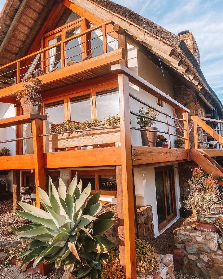 Dreamland Beach House & Studios At Supertubes Jeffreys Bay Exterior photo